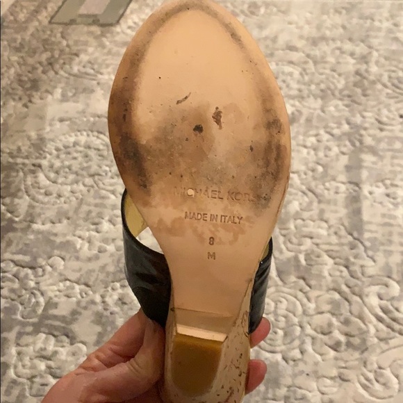 Michael Kor’s Sandals - Picture 6 of 8